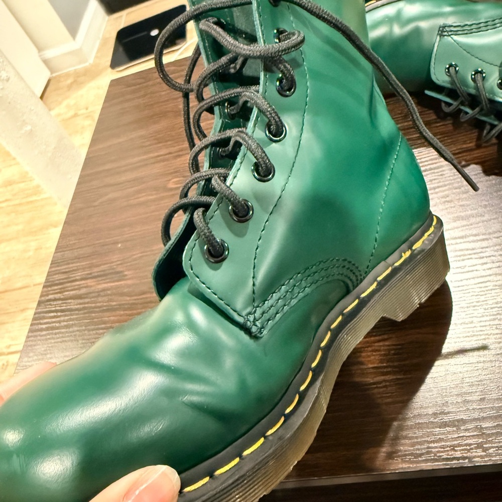 Dr Martens 1460 Smooth Leather Lace Up Boots - Picture 4 of 9